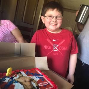 Meet your Posher, Crystal